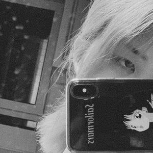 中国超帅体育生Gay自慰飞机
